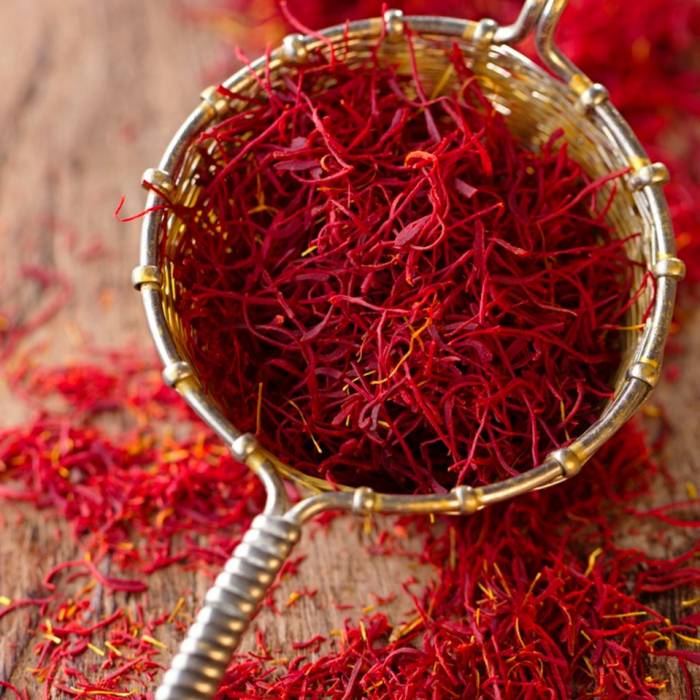 تصویر 1 از انواع زعفران صد گرمی اعلا مناسب مصارف رستورانی